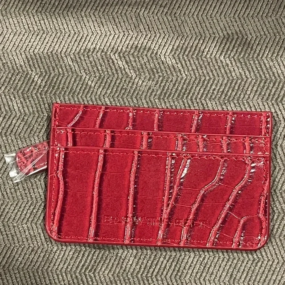 B-Low the Belt Card holder